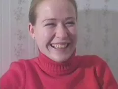 La cagna accarezza delicatamente il suo cavolo ripieno rugoso, che trasuda eccitazione, e fa tutto questo davanti alla webcam, il che significa che qualcuno la sta guardando e film porno lesbo gratis sta tremando.
