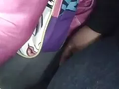 La cagna video lesbo gratuiti geme appassionatamente e cums sotto il maschio