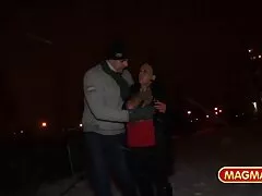 Fatto in casa con il tipico spessore video porno lesbo massaggi e scopata giovane casalinga.