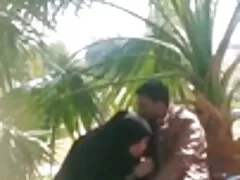 La bella gattina non rimpiange mai il suo fascino per video porno di lesbo il dolce sesso e espone con gioia un mandush bagnato sotto un potente tronco maschile