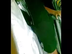 La bionda depravata si è seduta su un grosso vibratore e si scopa, la cagna è così sconvolta dal video porno lesbo gratuiti culo che inserisce la sua mano nella figa fino al gomito e raggiunge un orgasmo violento