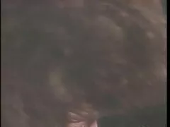 Entrando nel bagno, la ragazza nera video gratis di lesbo accarezzò le sue gambe snelle, attirò il suo ragazzo nella stanza e prima di dargli un pompino al cavallo.